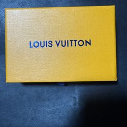Bnwt Louis Vuitton Monogram Leater Key Pouch 
