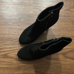 Aldo Ankle suede boots