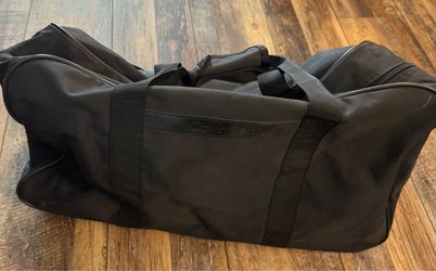 Luggage / roller bag / duffel bag
