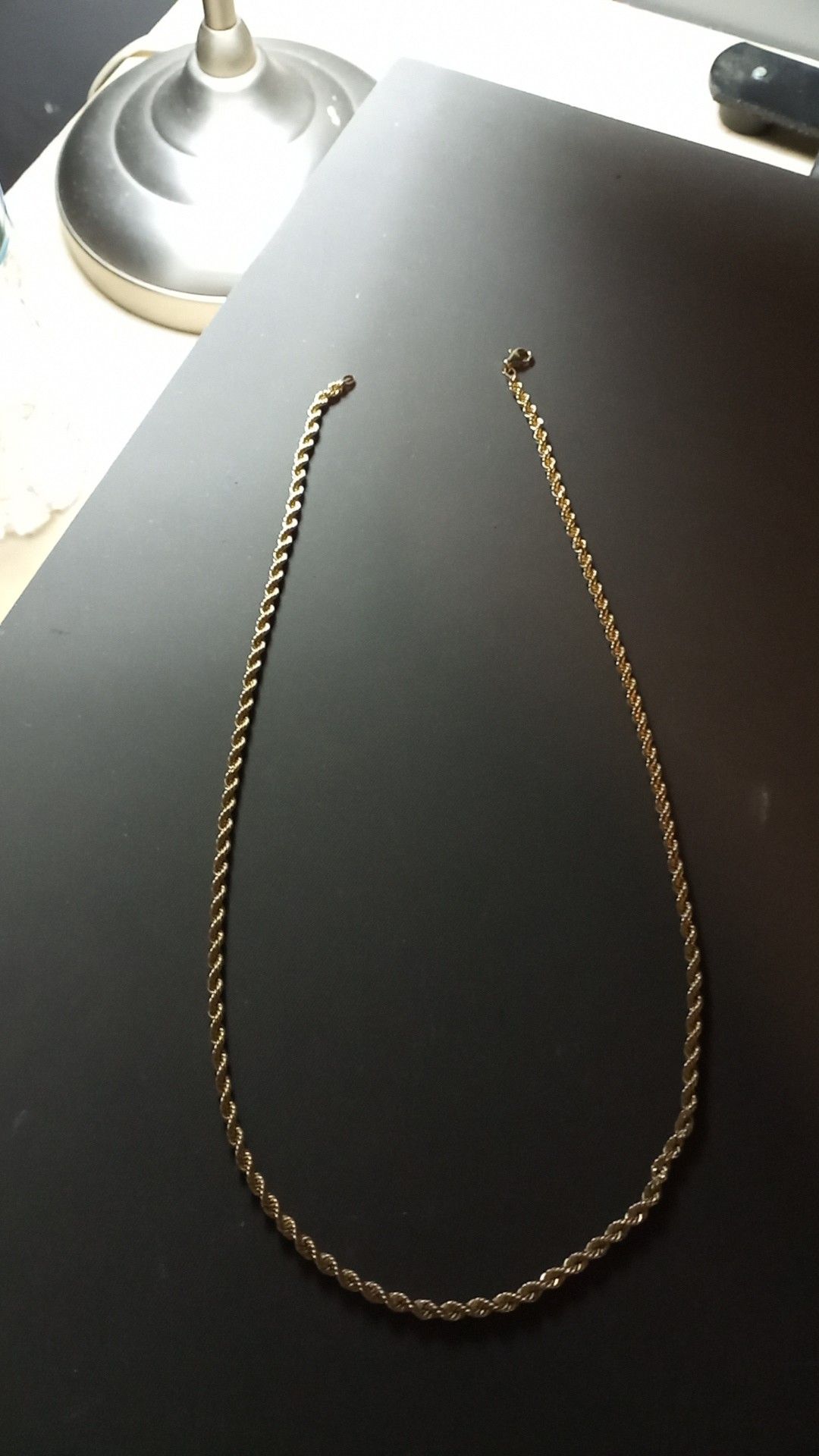 10kt gold rope chain.