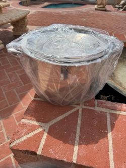 brand new stainless steel stock pot,
