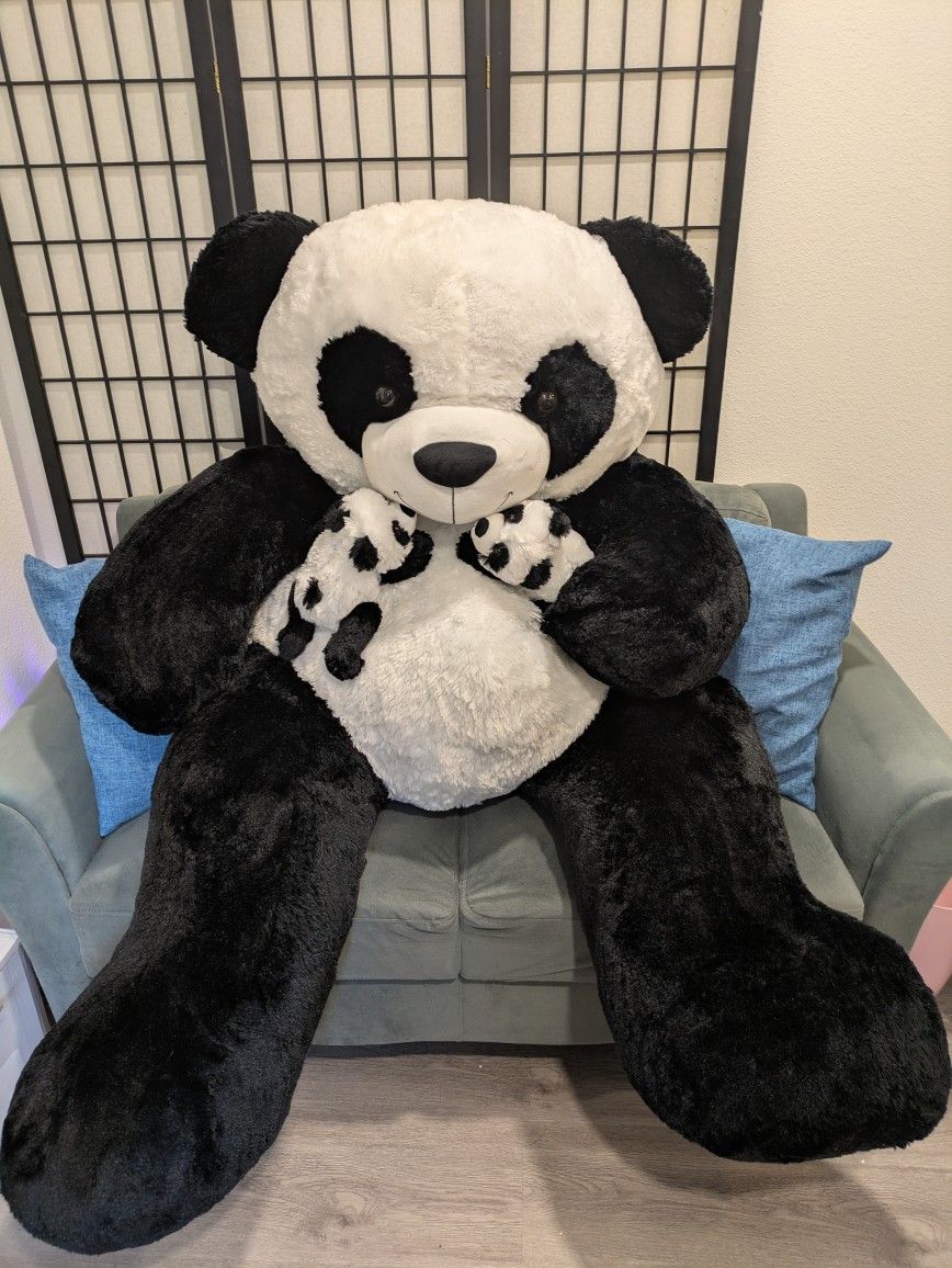 Giant Panda Bear with Babies 5ft x 3ft