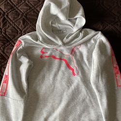 Girls Puma Hoodie - Size L 12/14
