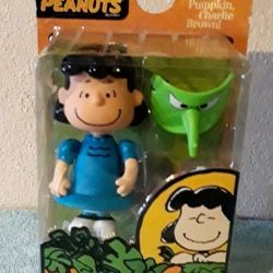 Peanuts  LUCY VAN PELT  Action Figure 