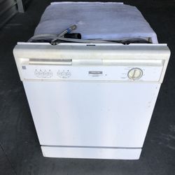 Dishwasher Kirkland Signature 