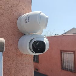 SECURITY CAMERAS ⭐⭐⭐⭐⭐