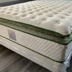 Queen Organic Elite Superior Hybrid Cool Gel Memory Foam Pillow Top 14inch Mattress!!