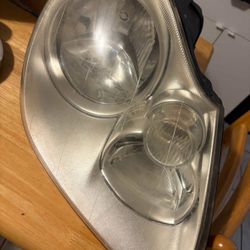 Porsche Cayenne Headlight