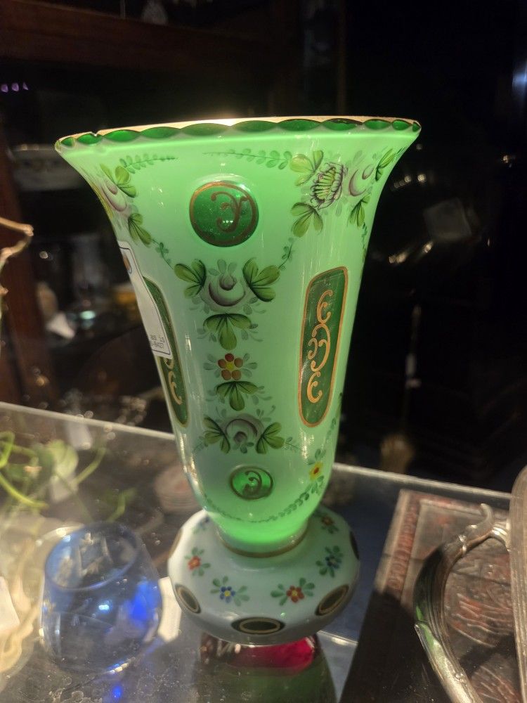 Green Glow   Vase 