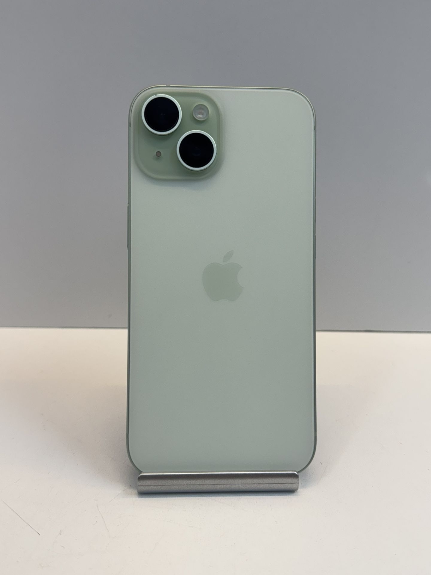 Apple iPhone 15 128gb. ( Unlocked Cellphone )