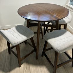 Dining Table With 4 Chairs 