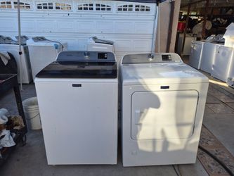 Maytag washer and dryer almost new