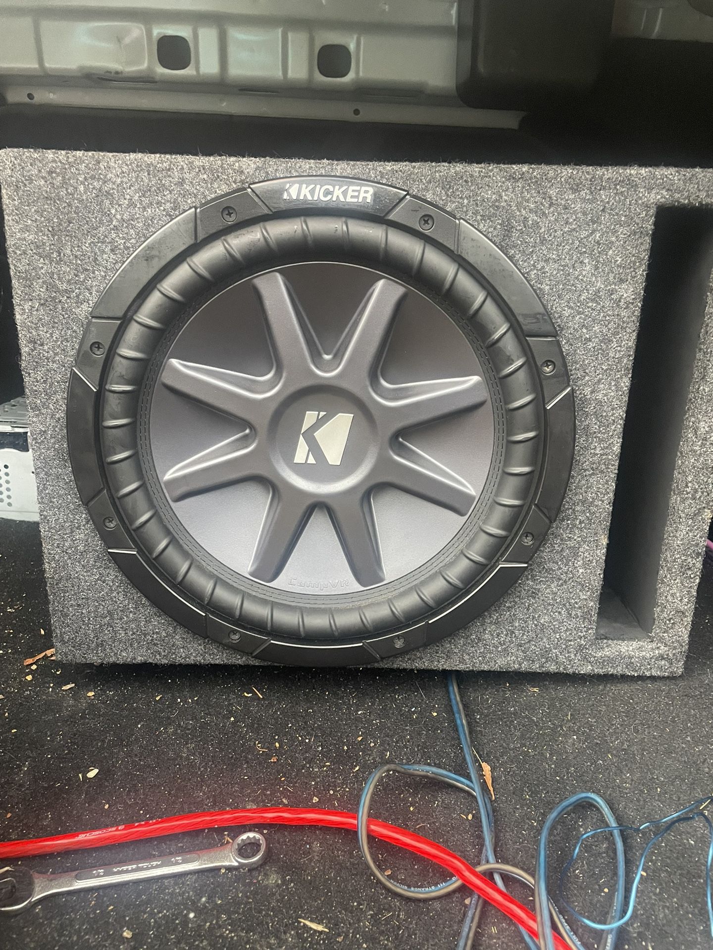 kicker sub and amp for Sale in Vancouver, WA OfferUp