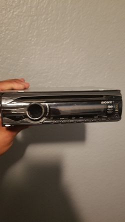 Sony stereo head unit