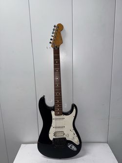 Fender 2020  Stratocaster Floyd Rose HSS Mexico Black/White.
