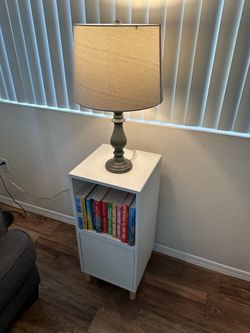 White bookshelf & storage cabinet
