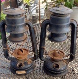 Dietz Vintage Collectible Kerosene Lamps #70 Made In Hong Kong