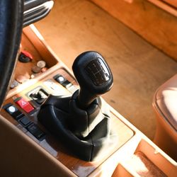 Mercedes 190e 2.3 5-speed manual