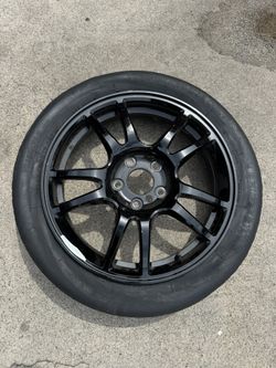 Infiniti Donut Tire