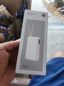 El producto de la imagen Xiaomi W power con una capacidad  Bank 10000