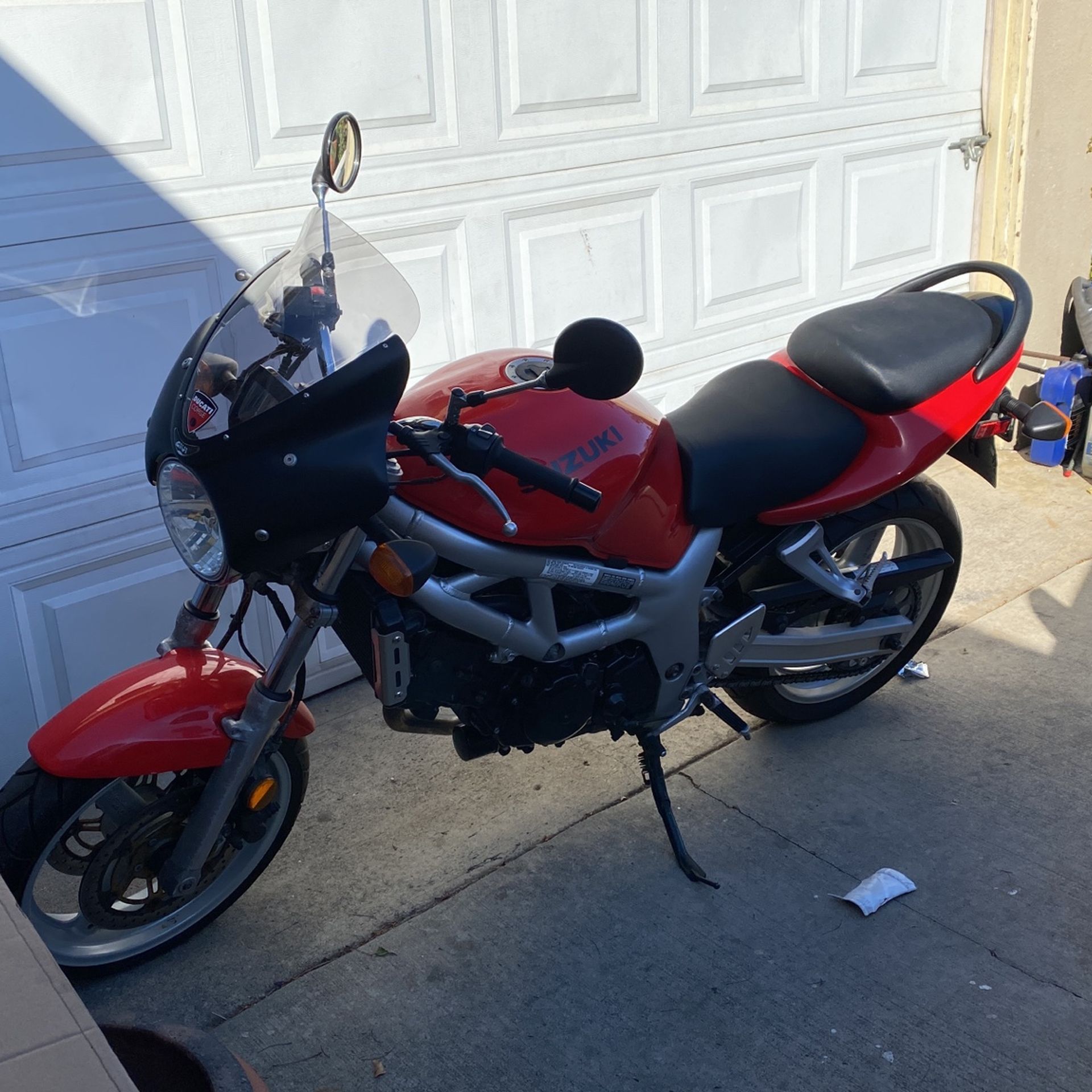 Suzuki 1999 Motorcycle