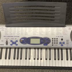 Casio LK-43 Light Up Keys Keyboard 