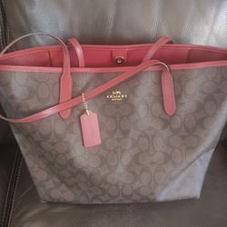Coach  Big Tote 