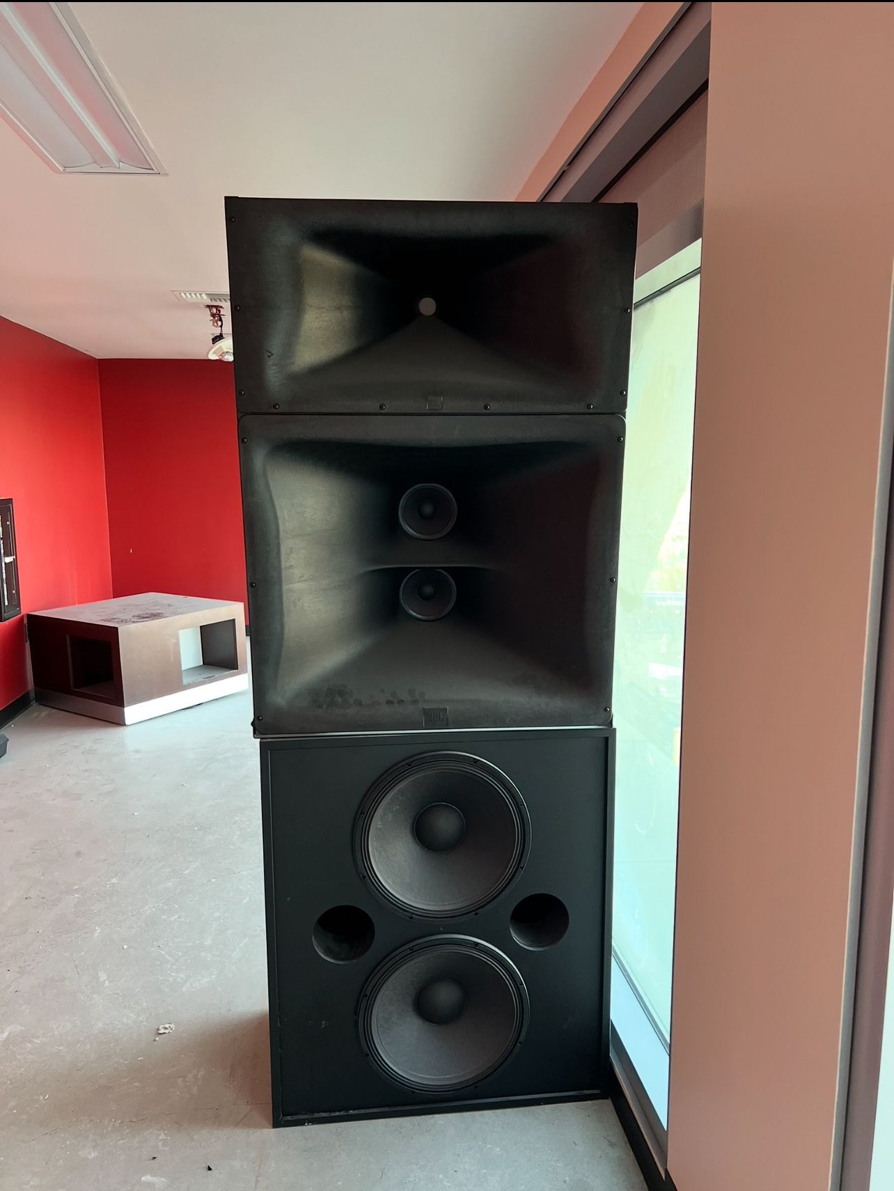 JBL Proffessional 4739