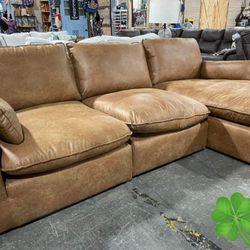 MARLAINA CARAMEL SECTİONALS SOFAS COUCHS