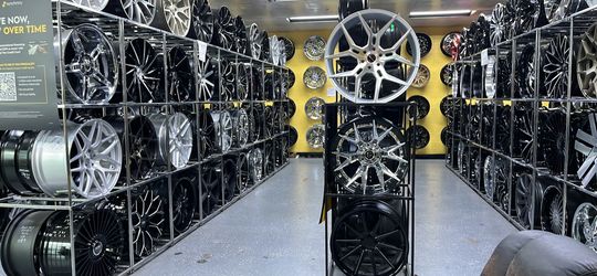 CUSTOM WHEELS SET $10 DOWN
