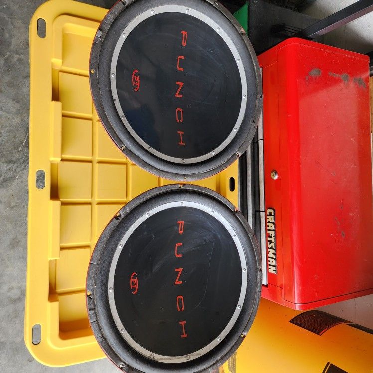 Rockford Fosgate P115S4 Punch Stage 1
15" 4-ohm subwoofers