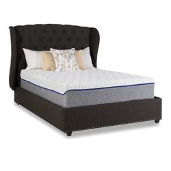 King Mattress And Wood bedframe