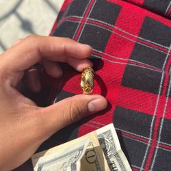 gold ring
