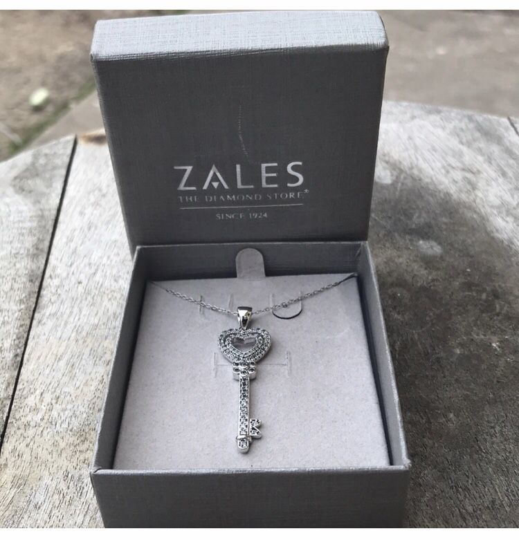 Zales Silver Heart Key Necklac