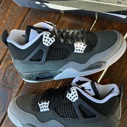 JORDAN 4 FEAR SIZE 8-13 BRAND NEW 