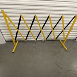 Scissor Gate (brand new!)