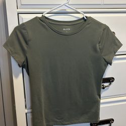 Hollister seamless baby tee