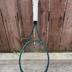 Wilson Blade 98 v9 16x19 Tennis Racquet