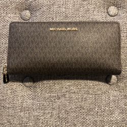 Michael Kors Large Jet Set Travel Continental Wallet