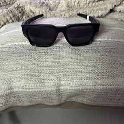 Men Oakley Sunglasses (INSTAGATOR)