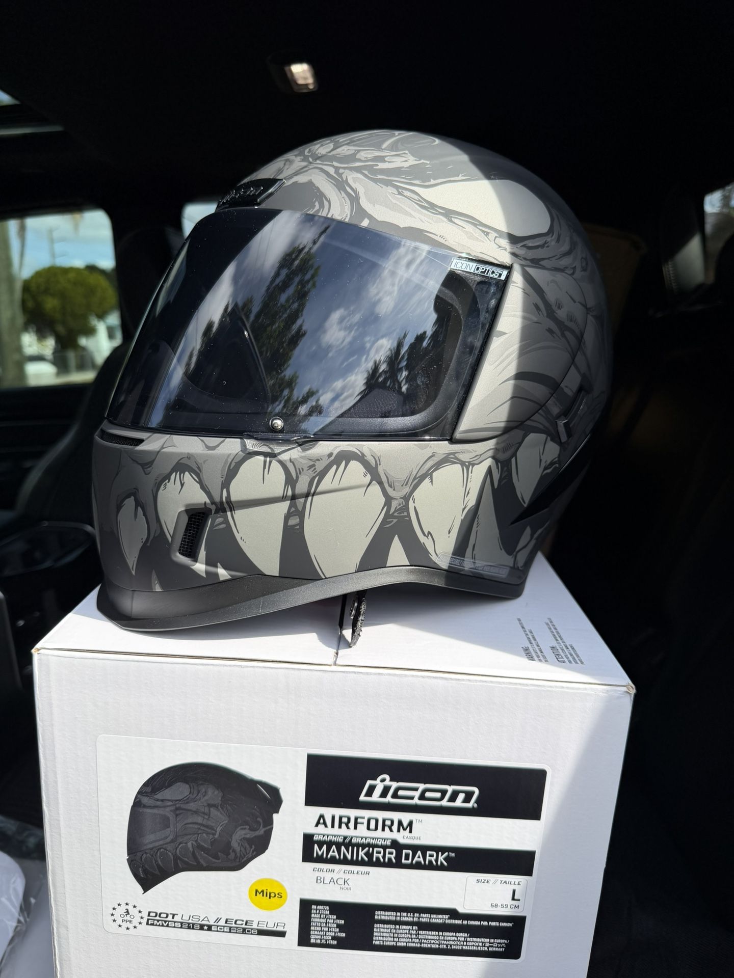 Icon Airform Motorcycle scooter Helmet LARGE