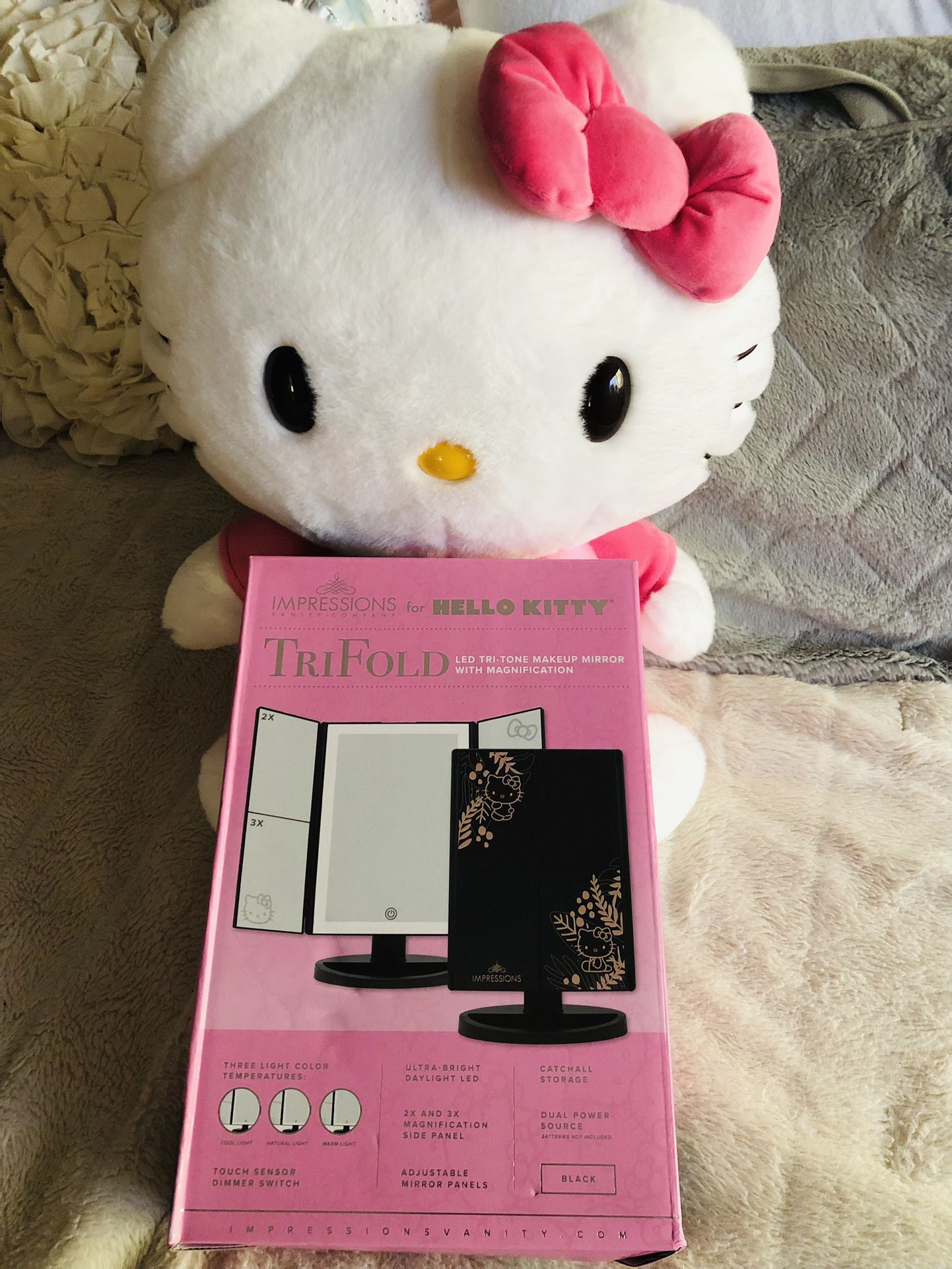 Hello Kitty Impressions Black Tri Fold Vanity Mirror LED Magnification NEW