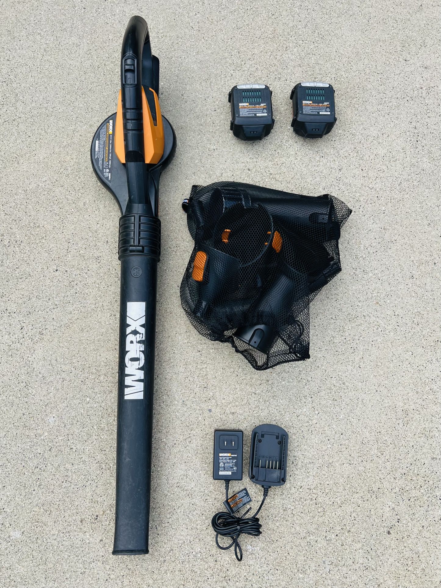 Worx 32V Cordless Leaf Blower/Sweeper