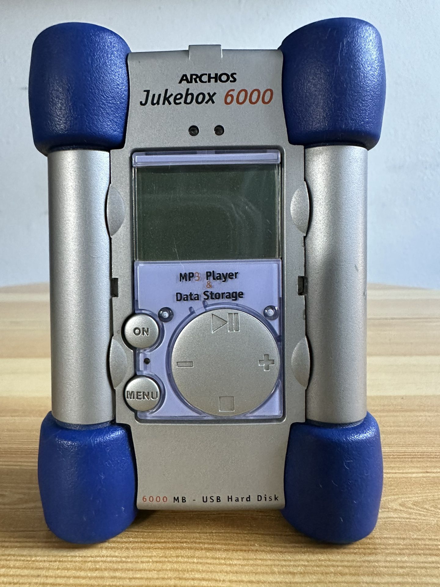 Archos Jukebox 6000MB (6GB) Digital Media MP3 Player