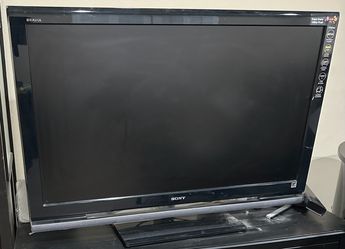 Sony BRAVIA 42” LCD HDTV – Works Great