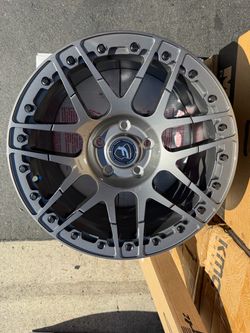 Beadlock wheels available !! F14 in Gunmetal 17” 5 Lug / dm for pricing
