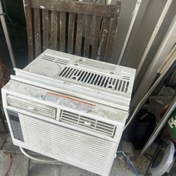 Vendo Aire Acondicionado En Buen Estado Solo Quiere Una Limpiada  