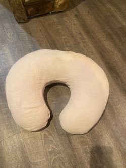 Boppy pillow