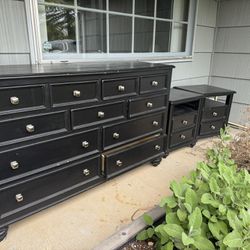 Dresser And Two Nightstands 