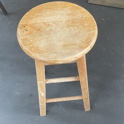 24” Wooden Stool